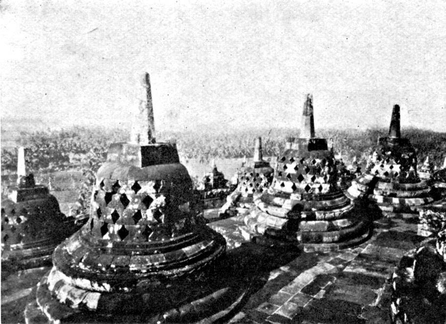 Stupas on the Boroboedoer monument