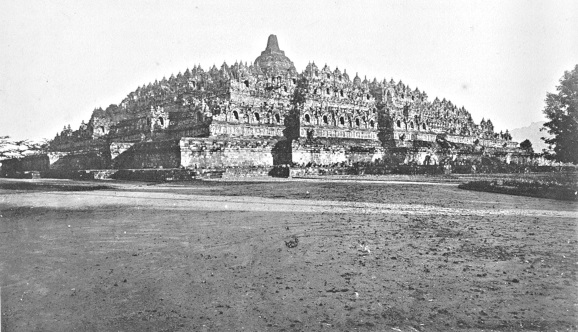 Boroboedoer (Miura, H., Javanese Buddhist Remains - Boroboedoer, Boroboedoer Publishing Society, Tokyo 1925)