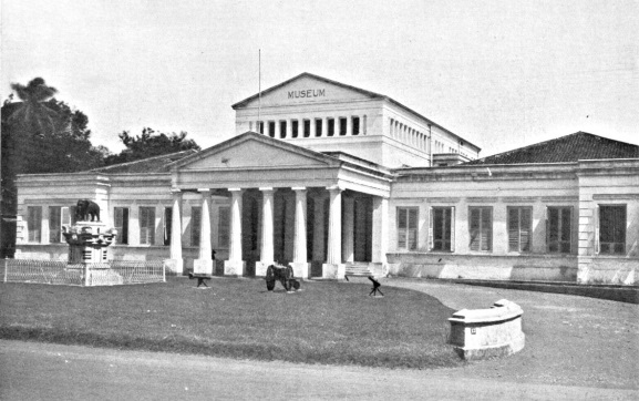 The Museum.(Gent, L. F. van, Penard, W. A., Linkes, D. A., Gedenkenboek voor Nederlandsch-Indie van H. M. de Koningen 1898-1923, G. Kolff & Co., Batavia - Weltevreden - Leiden)