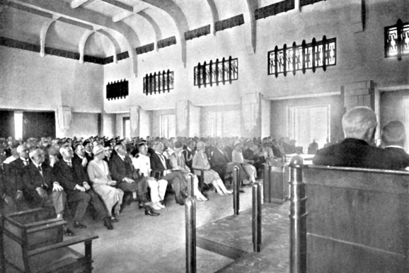 Para peserta di acara pembukaan Kongres. Proceedings of The Fourth Pacific Science Congress Java 1929, Vol. 1.