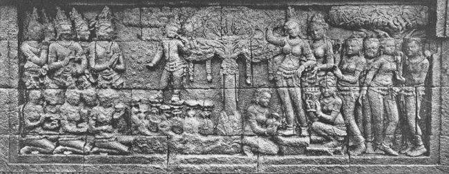 Relief di Boroboedoer yang menggambarkan tentang kelahiran Pangeran SiddhartaMiura. Miura. H., Javanese Buddhist Remains - Boroboedoer, Boroboedoer Publishing Society, Tokyo 1925